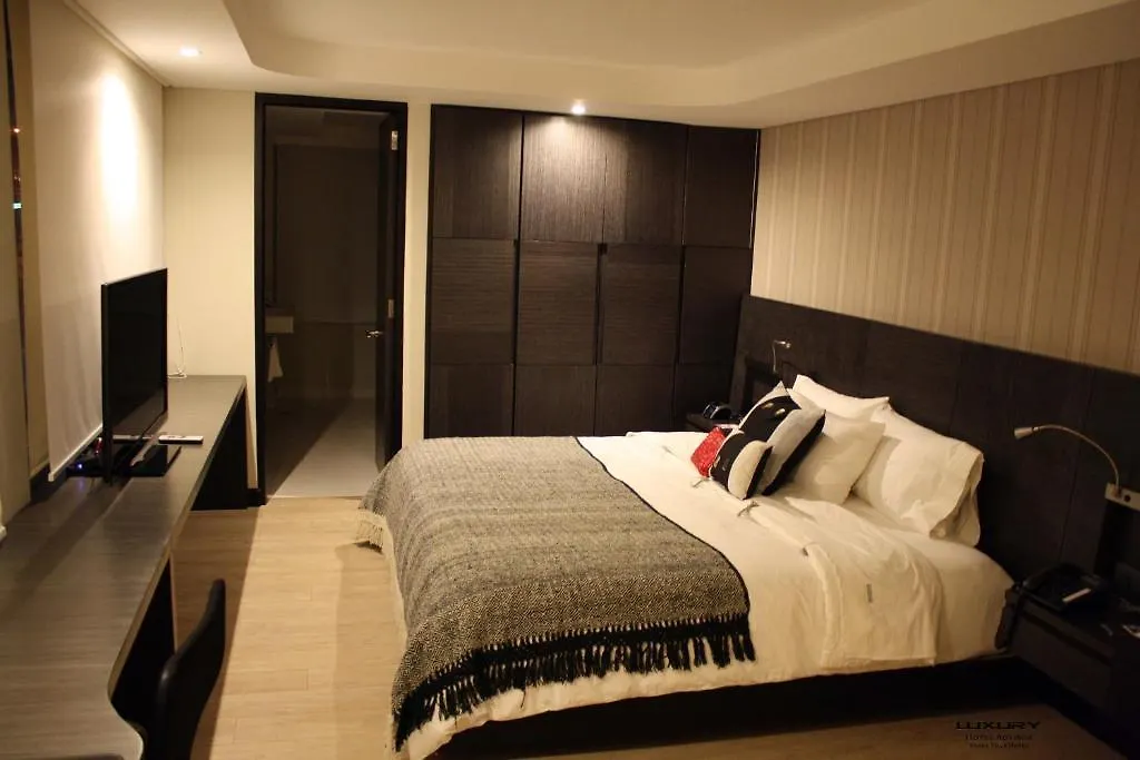 Casa Gaitan Cortes Hotel Bogota Colombia